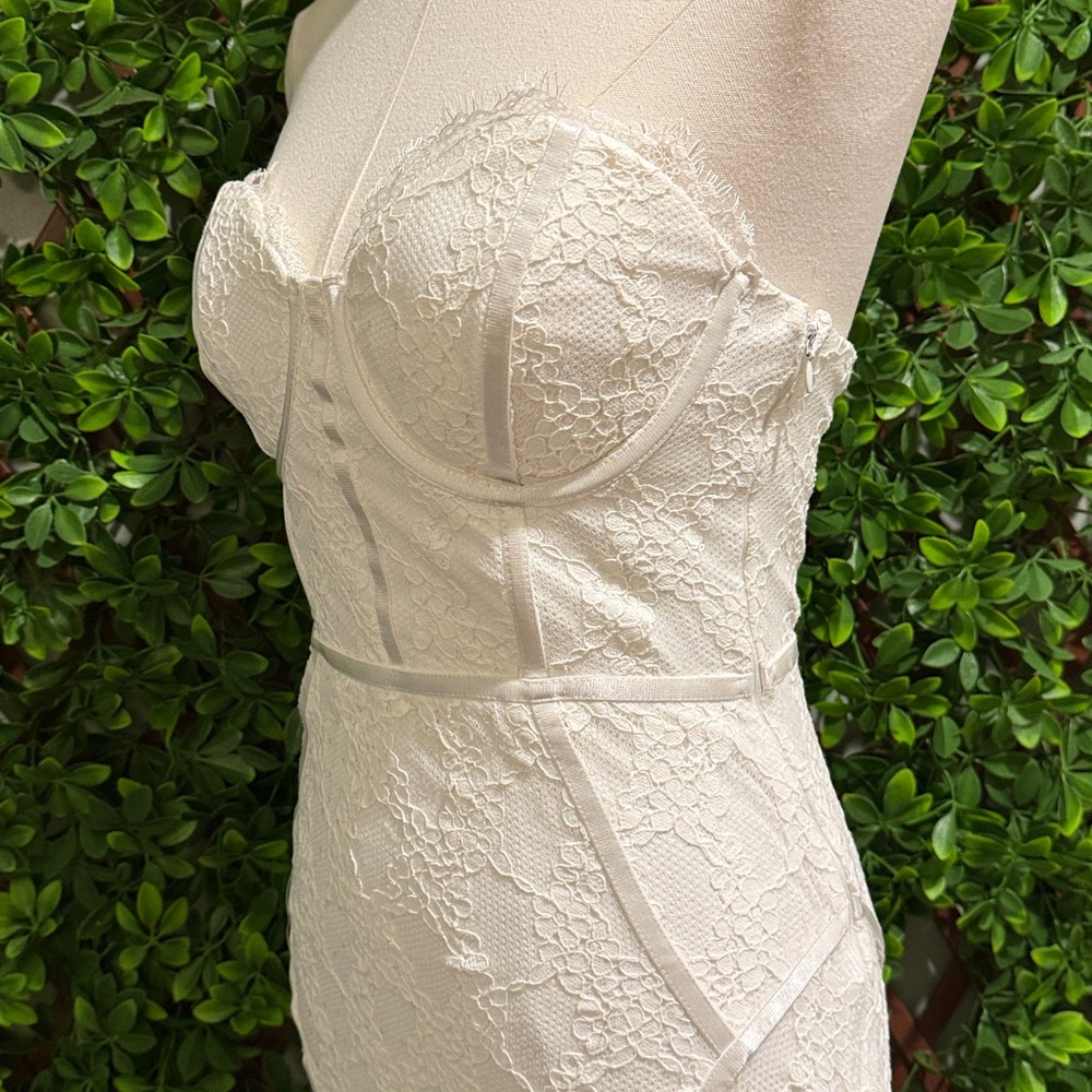 NWT- Imani Mermaid Bustier Lace Wedding Dress - Picture 8 of 17